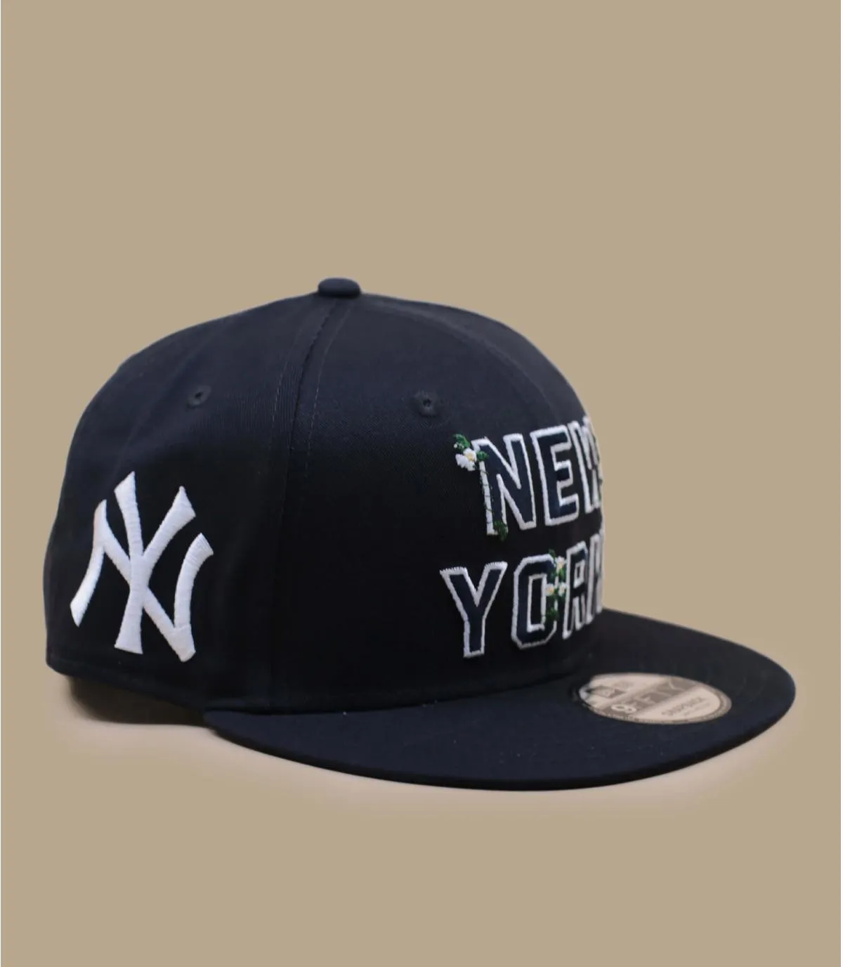 casquette snapback NY bleu marine fleurs - Flower Wordmark 9Fifity NY New Era : Headict