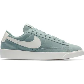 nike blazer low suede