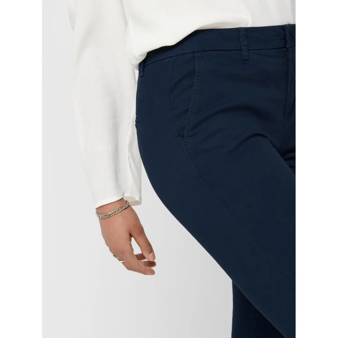 Pantalon chino fermeture par bouton taille classique bleu foncé en coton Noor | 3 Suisses