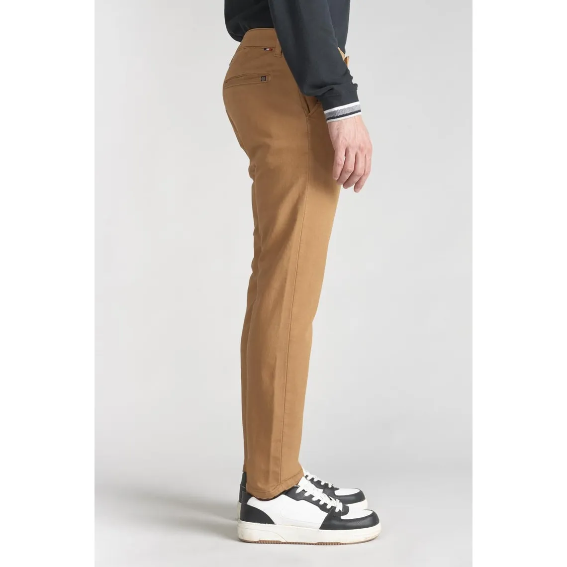 Pantalon chino Jogg Kurt camel blanc en coton | 3 Suisses