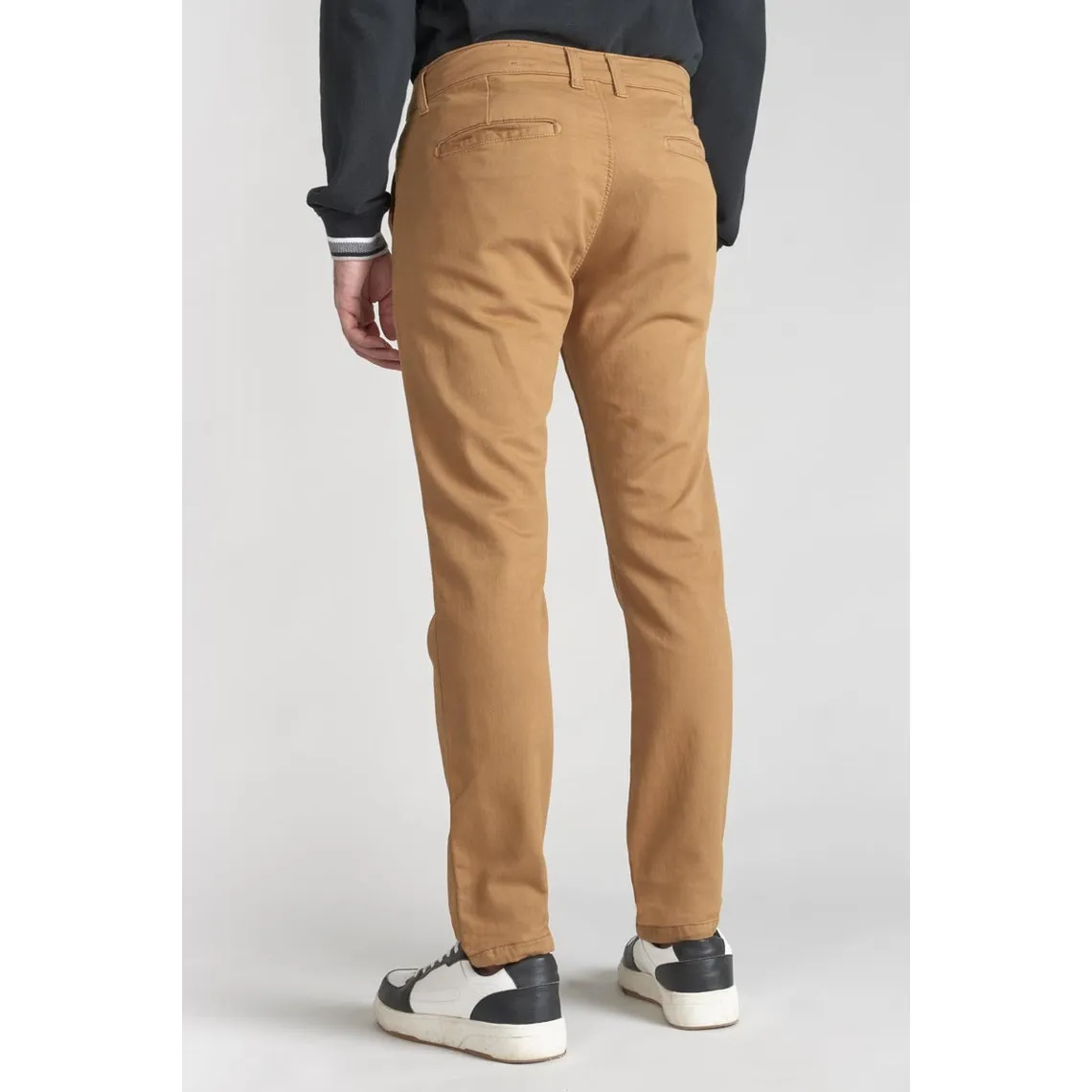 Pantalon chino Jogg Kurt camel blanc en coton | 3 Suisses