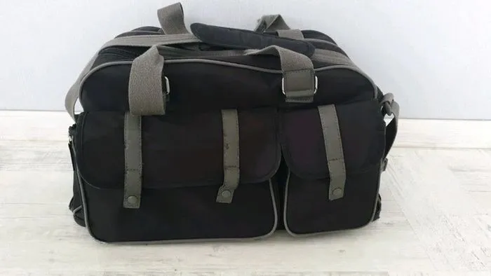 Sac à langer et ses nombreux accessoires (accessoires neuf) - Vertbaudet | Beebs