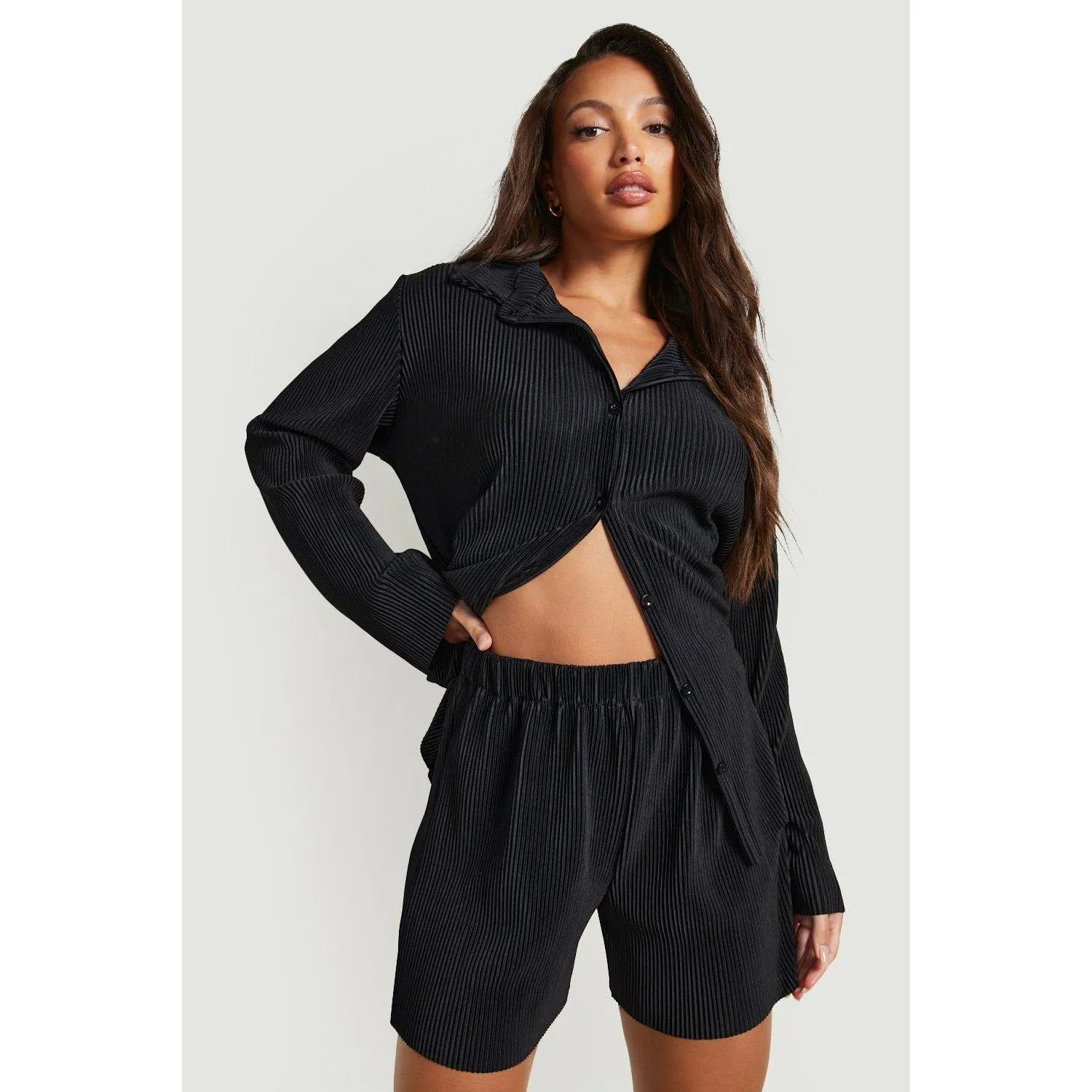 Tall – Chemise oversize plissée à manches longues – Noir