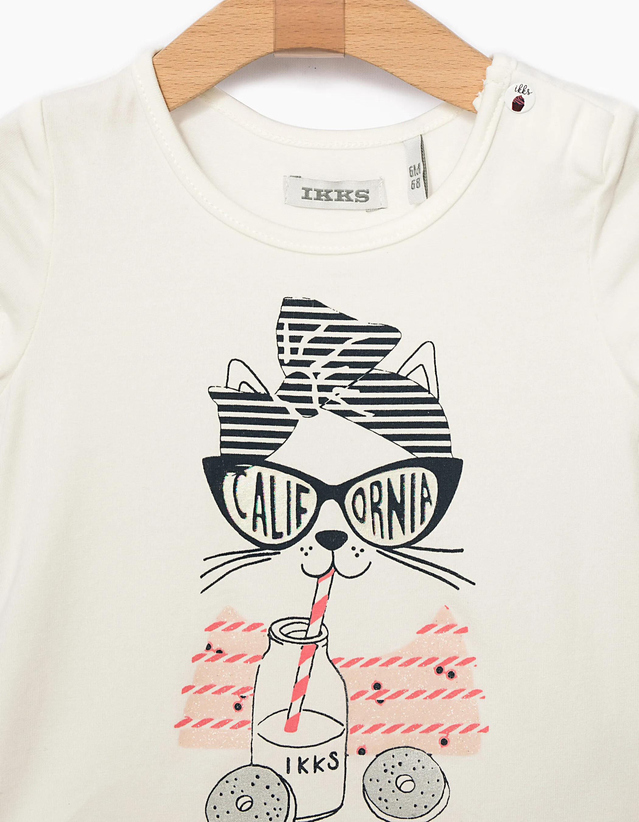 Tee-shirt blanc cassé avec chat bébé fille